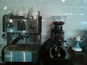 Оснащение и монтаж технологического оборудования в кафе D. A. Bro cafe №9