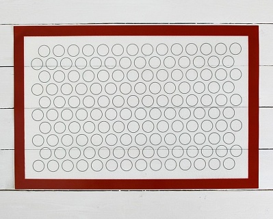 Коврик армированный для макаронс 60×40 см-1