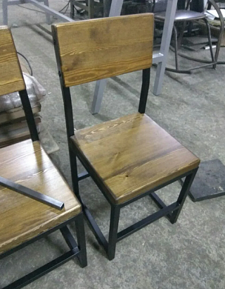 Стул барный "Куб" со спинкой, труба квадрат 25*25, сосна-орех, высота стула 850-1