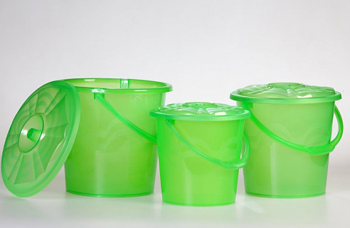 Ведро 13 л пласт. с крышкой цв.в ассорт. /1/20/-1