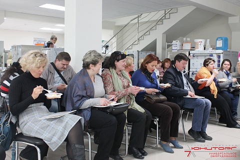 ГК Юниторг приветствовала гостей на мастер-классе торговой марки Abat-3