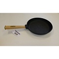 Сковорода d=26 см. h=4 см чугун. с дерев. ручкой FM /1/8/